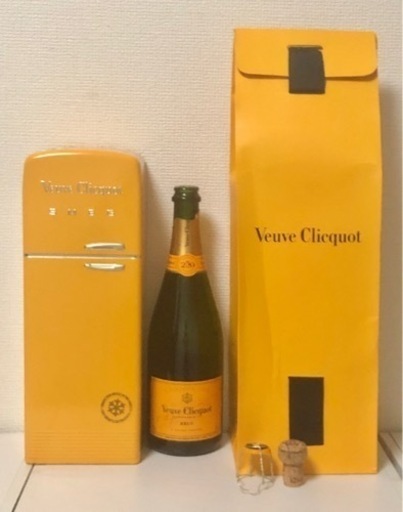 Veuve Clicquot ヴーヴクリコ フリッジ 250周年記念 | mpg.ge