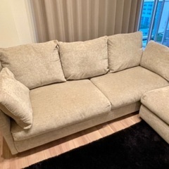 東京インテリアの高級3人掛けソファ+スツール　MONAシリーズ