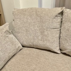 東京インテリアの高級3人掛けソファ+スツール　MONAシリーズ