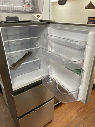 リサイクルショップどりーむ天保山店 No8279 冷蔵庫 高年式の綺麗な冷蔵庫！！ 265Lの少しでかめ容量で安心！