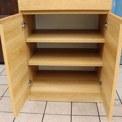 unico(ウニコ)のSTARD(スタード)のキッチンボードです。オーク材の 