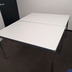 作業テーブル（2台）