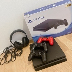 PS4本体箱付き・コントローラー•ヘッドフォン