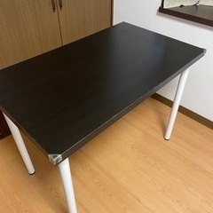IKEAテーブル