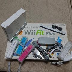 【受け渡し決定】Wii本体とWiiフィットプラスその他画像のコン...