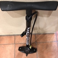 GIANT「ジャイアント」 ESCAPE R3 クロスバイク