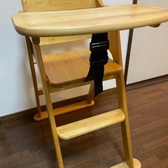 【ネット決済】折り畳み　ベビーチェア　赤ちゃんお食事椅子