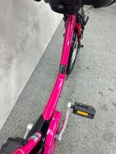 3人乗り対応電動自転車　パナソニックギュットミニ　可愛いピンク色　子供シート付きのお買い得　お子様送迎に最適