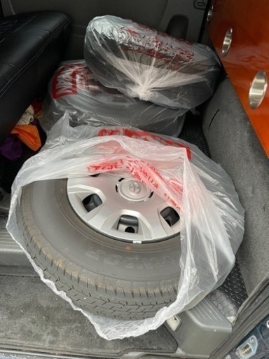 200系ハイエース ダンロップ SP175N 195/80R15 107/105N