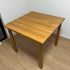 無印良品 無垢材テーブル オーク材 正方形(80cm×80cm)