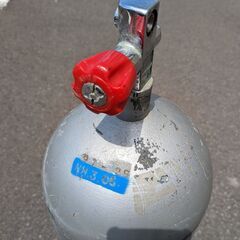 ダイビング用空気タンク