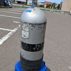 ダイビング用空気タンク