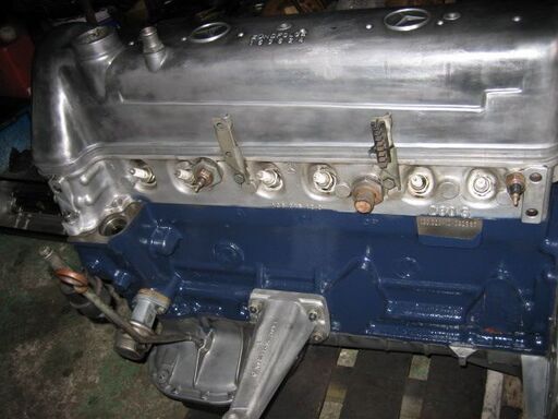オールドーメルセデス―ベンツ115-リビルトエンジン販売
