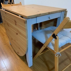 IKEA ダイニングテーブル GAMLEBY 椅子4脚付き 7月1-10日の引き渡しのみ
