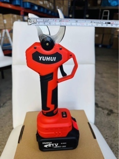 特価 新型電動ハサミ 庭木/枝切り/果樹用/電線 切断直径40mm 充電式 工具/メンテナンス