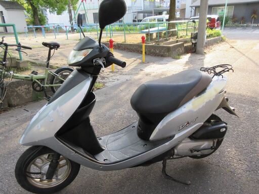 ディオ6　DIO　シルバー/ブラック　4スト　バッテリー新品　原付　AF62