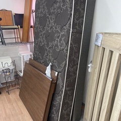 値下げしました！セミダブルベッドセット シモンズ グランゲート 6.5インチ セミダブルベッド 定価118,182円💳自社配送時🌟代引き可💳※現金、クレジット、スマホ決済対応※