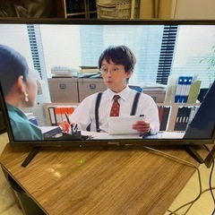 32インチLEDテレビ2018年製