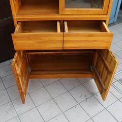 unico(ウニコ)の人気シリーズBREATH(ブレス) チーク無垢材 2面食器棚です！ヴィンテージスタイルのナチュラルな雰囲気のカップボード♪北欧スタイルやカフェ風のお部屋の収納棚に！DE309