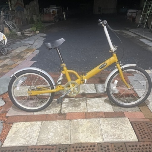 【3377】折り畳み　20インチ　6,100円（防犯・税込）