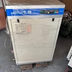 HITACHI 1.5kコンプレッサー