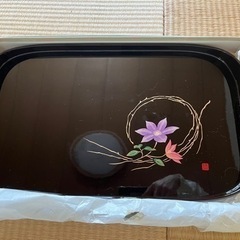 お盆　塗り物