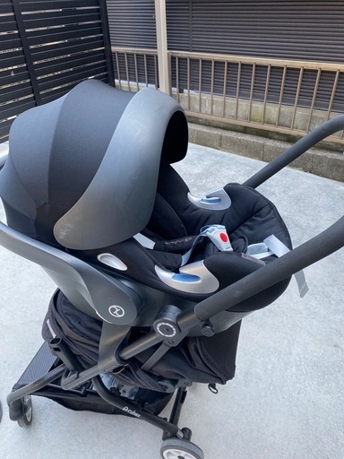 Cybex EEZY S TWIST と Aton Q