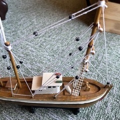木製・船のオブジェ