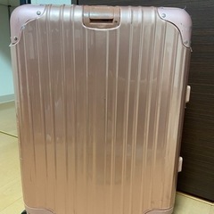 【取りに来ていただける方限定】ピンクのスーツケース