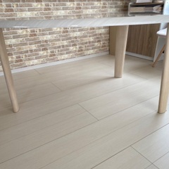 ダイニングテーブル　ガルバテーブル