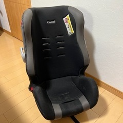 チャイルドシート　COMBI