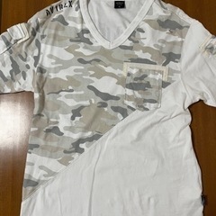 AVIREX Ｔシャツとショートパンツ