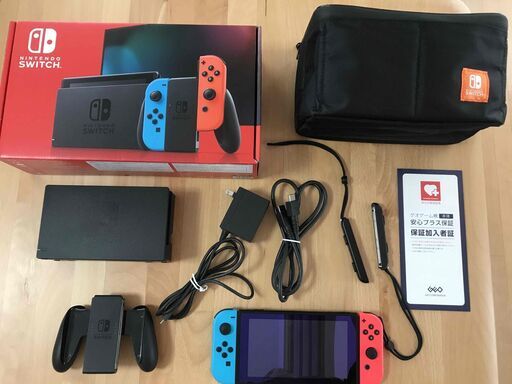 スイッチ本体（付属品全て、保証期間付、専用バック付）