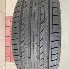 ほぼ新品19インチタイヤ　乗り心地も良し！