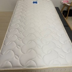 【土日お渡し限定】シングルベッドフレーム&マットレス