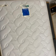 【土日お渡し限定】シングルベッドフレーム&マットレス