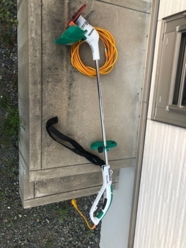 マキタ  電動草刈り機　MUR1600N