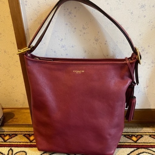 新品Coach レンガ色　大人バック　ストラップ調整可能