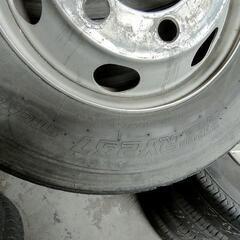 トラック用タイヤ　ヨコハマ　225/80R17.5