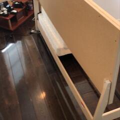 Ashley bedのキングベッドフレーム＋スプリングベース✕２個