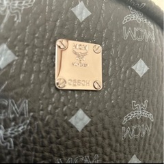 レア】MCM ローズゴールド リュック・バックパック|mercariメルカリ 