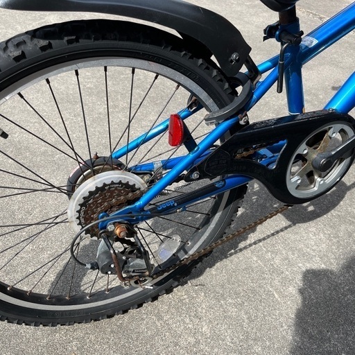 マウンテンバイク ジープ 22インチ自転車 6段変速