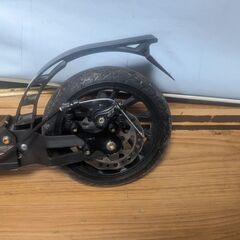 ディスクブレーキ付き　キックボード　　　　