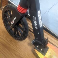 ディスクブレーキ付き　キックボード　　　　