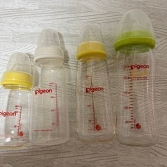 ピジョン　哺乳瓶4個　未使用乳首3個　携帯用乳首