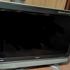 液晶テレビ　汚れ多数