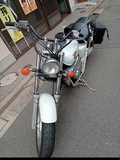 HONDA Ｖツインマグナ250cc パールホワイト
