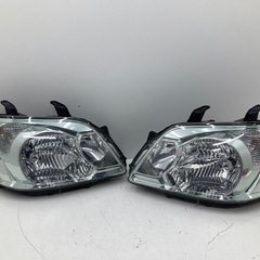 美品 割れ無 点灯OK AZR60 後期 ノア 純正 HID ヘ...