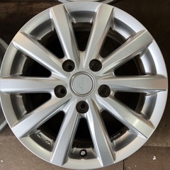 アルミホイール15インチ6J 4本／114.3-5H +45／BS LINZ A4215