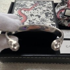 GUCCI キャットヘッドシルバーバングル